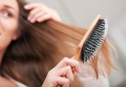 Revelação da escovação do cabelo. Como combinar uma escova ou um pente de cabelo com um tipo específico de cabelo?