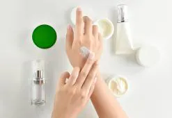Como Cuidar Das Mãos? Manicure A Óleo Em Casa, Tratamentos Naturais E Banhos De Imersão